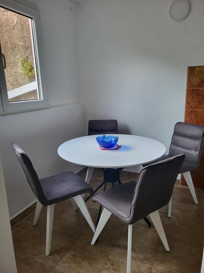 Apartment Novi Central Херцег-Новий Екстер'єр фото